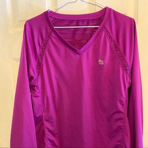Beautiful Reebok long sleeve t-shirt